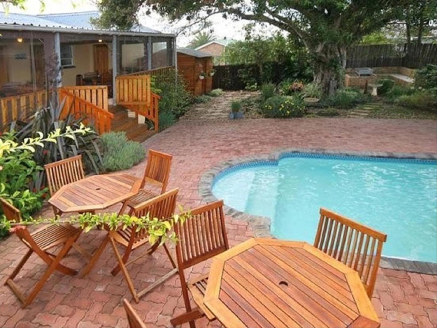 Aquarius Bed And Breakfast Jeffreys Bay Exterior photo