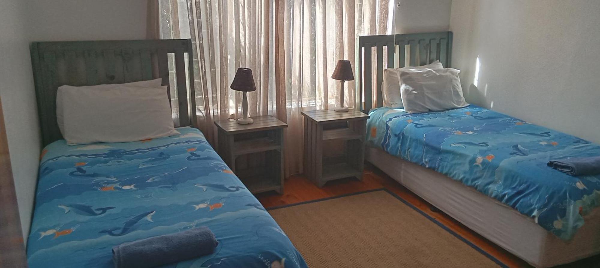 Aquarius Bed And Breakfast Jeffreys Bay Exterior photo